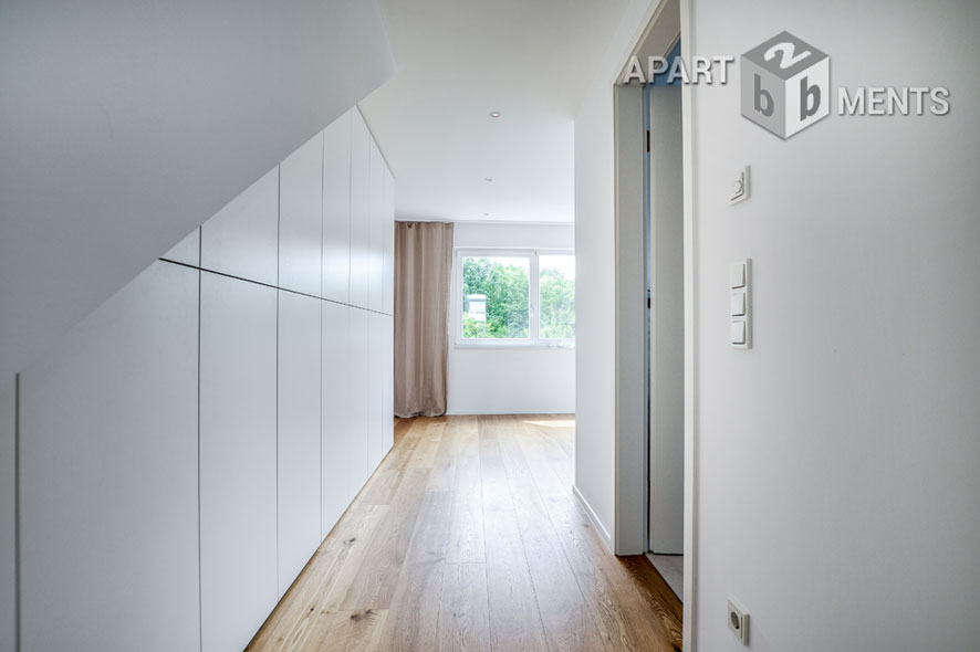 Modern und hochwertig möblierte Doppelhaushälfte in Köln-Rondorf