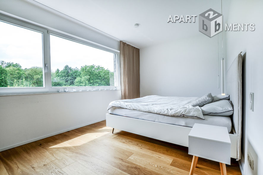 Modern und hochwertig möblierte Doppelhaushälfte in Köln-Rondorf