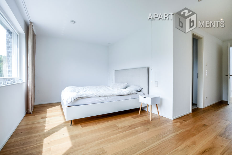 Modern und hochwertig möblierte Doppelhaushälfte in Köln-Rondorf