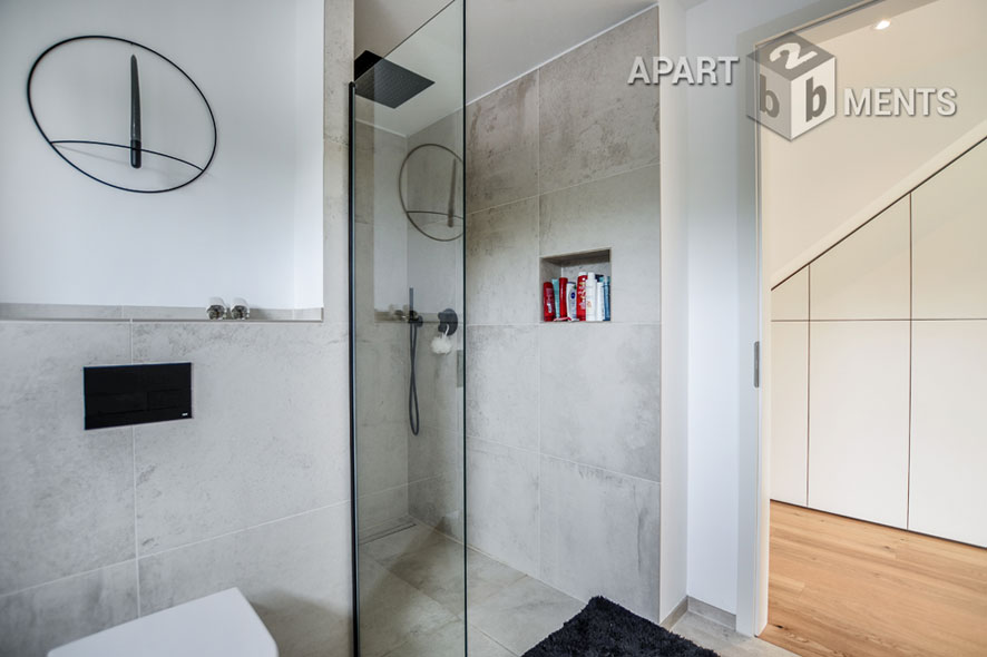 Modern und hochwertig möblierte Doppelhaushälfte in Köln-Rondorf