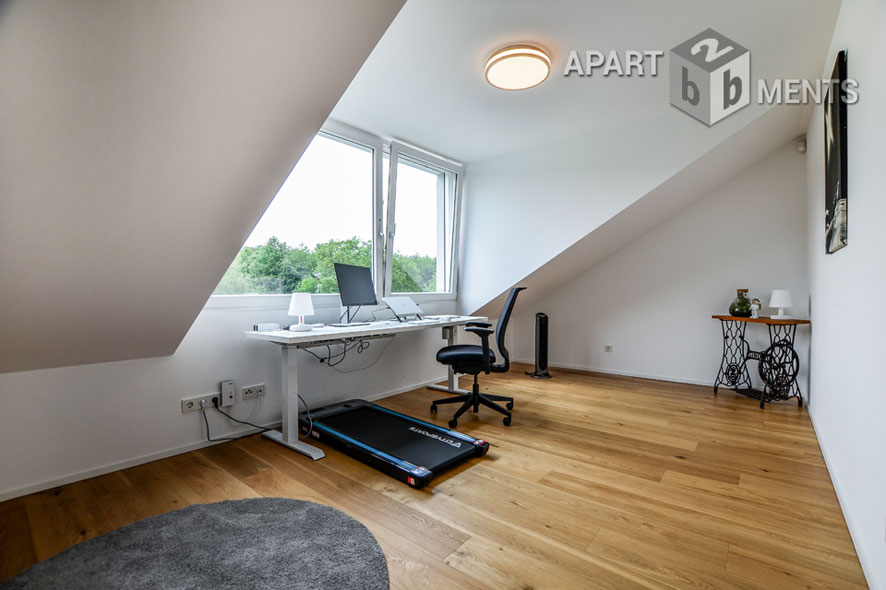 Modern und hochwertig möblierte Doppelhaushälfte in Köln-Rondorf