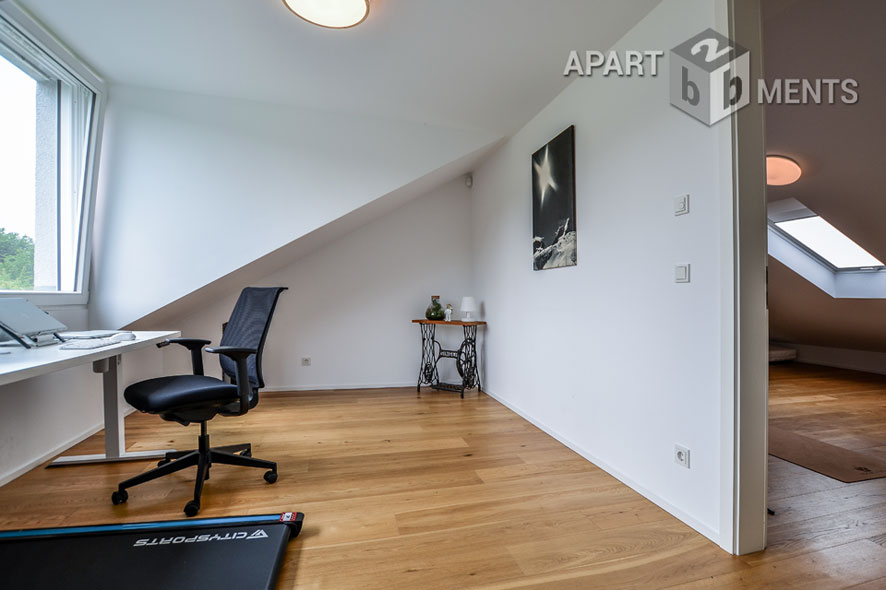 Modern und hochwertig möblierte Doppelhaushälfte in Köln-Rondorf