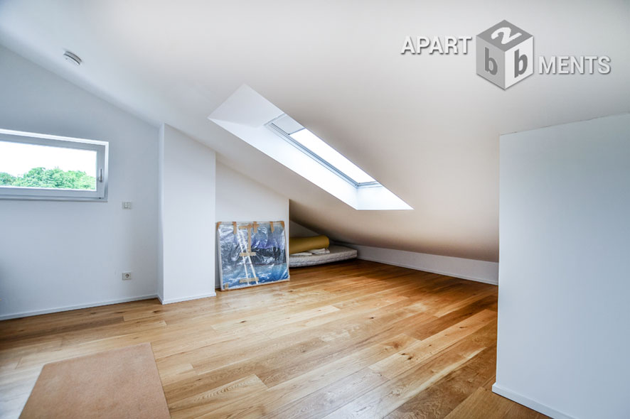 Modern und hochwertig möblierte Doppelhaushälfte in Köln-Rondorf
