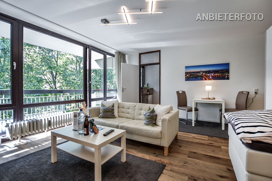 Modern möblierte Balkonwohnung der Top-Kategorie in Köln-Weiden