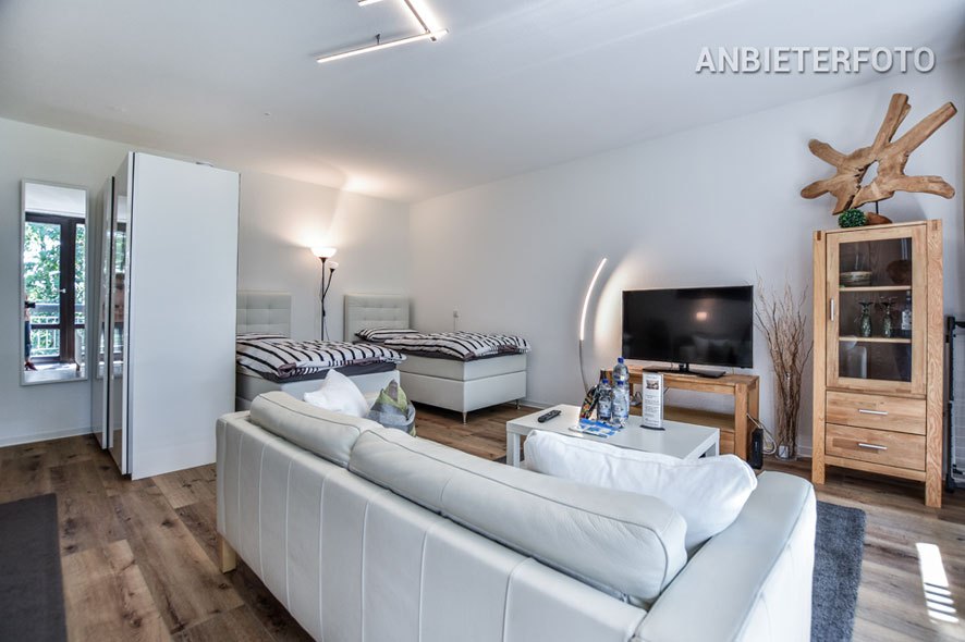 Modern möblierte Balkonwohnung der Top-Kategorie in Köln-Weiden