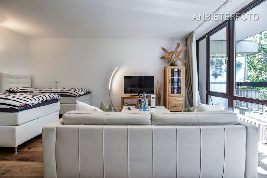 Modern möblierte Balkonwohnung der Top-Kategorie in Köln-Weiden