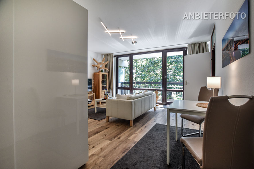 Modern möblierte Balkonwohnung der Top-Kategorie in Köln-Weiden