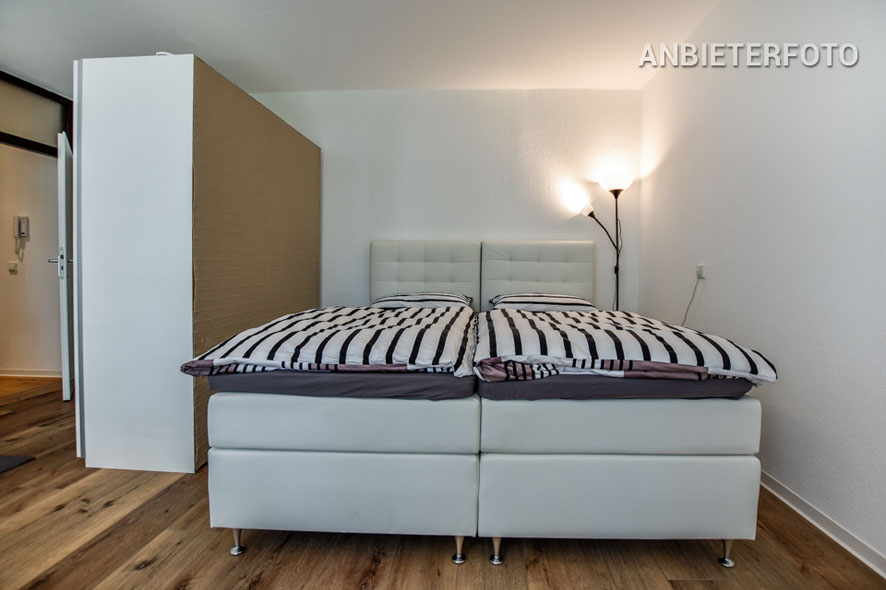 Modern möblierte Balkonwohnung der Top-Kategorie in Köln-Weiden