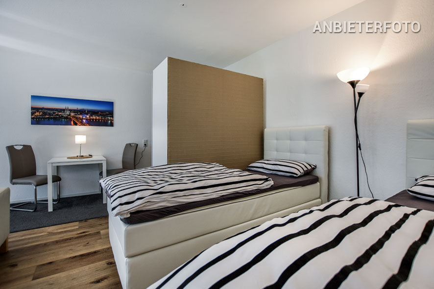 Modern möblierte Balkonwohnung der Top-Kategorie in Köln-Weiden