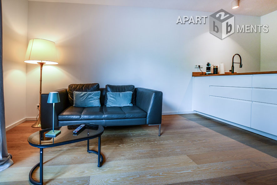 Exclusively furnished 2-room apartment in Cologne-Neustadt-North with balcony