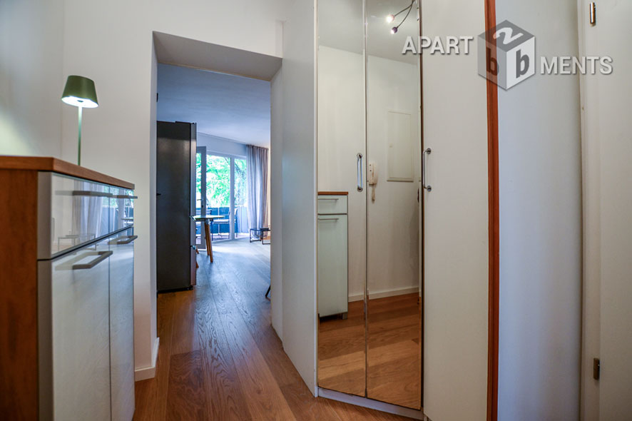 Exclusively furnished 2-room apartment in Cologne-Neustadt-North with balcony
