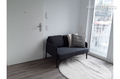Möbliertes 2-Zimmer-Apartment mit kleinem Balkon in Köln-Neuehrenfeld