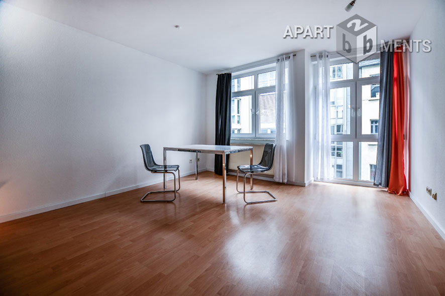 Furnished 2-room apartment in Cologne-Altstadt-North with balcony