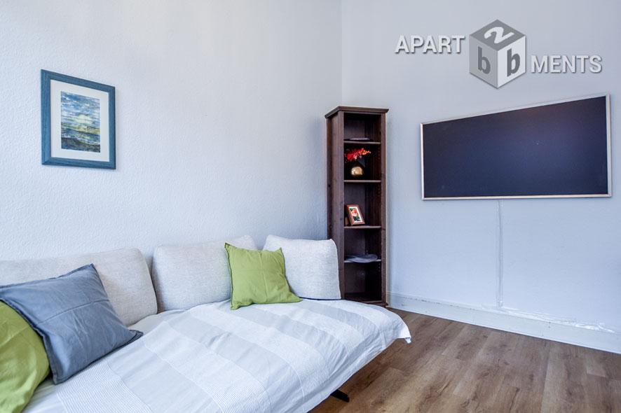 Modern furnished apartment in an historic building with southwest balcony in Cologne-Sülz