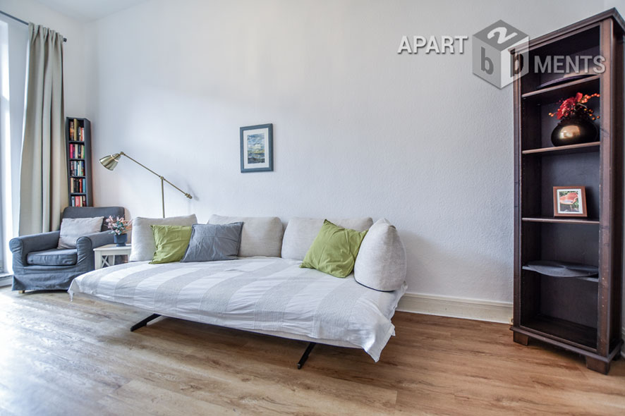 Modern furnished apartment in an historic building with southwest balcony in Cologne-Sülz