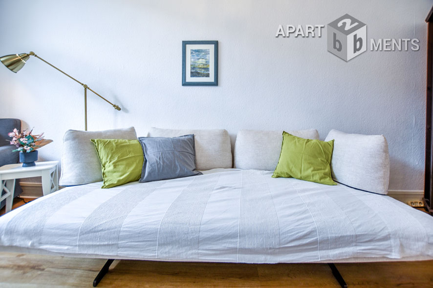Modern furnished apartment in an historic building with southwest balcony in Cologne-Sülz