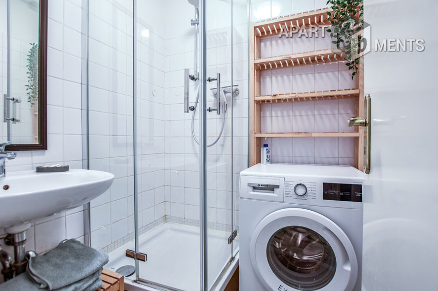 Modern furnished apartment in an historic building with southwest balcony in Cologne-Sülz