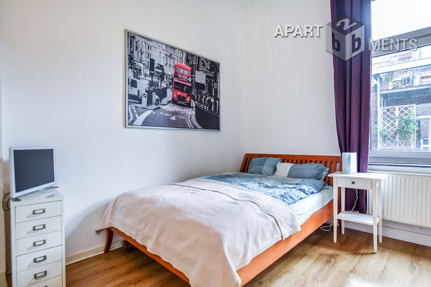Modern furnished apartment in an historic building with southwest balcony in Cologne-Sülz