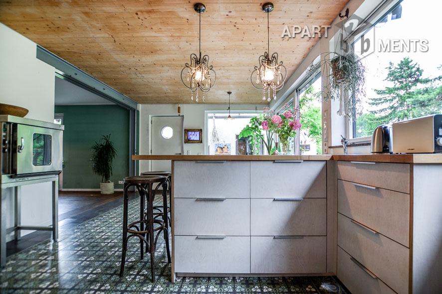Möblierte Doppelhaushälfte mit Terrasse und Garten in Dormagen