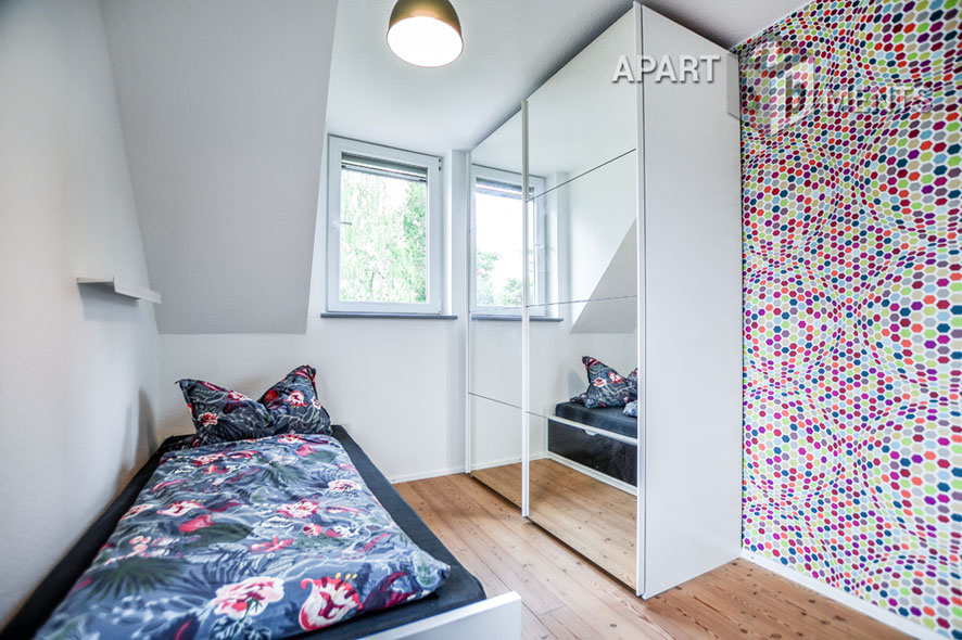 Möblierte Doppelhaushälfte mit Terrasse und Garten in Dormagen