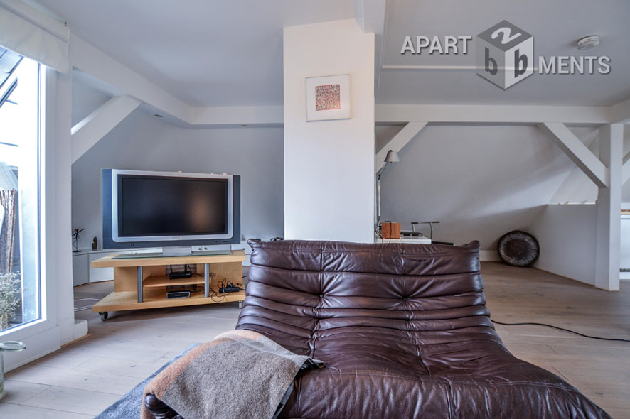 Attic loft with terrace in the Belgian Quarter in Cologne Old Town North