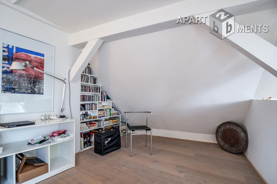 Attic loft with terrace in the Belgian Quarter in Cologne Old Town North