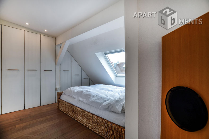 Attic loft with terrace in the Belgian Quarter in Cologne Old Town North