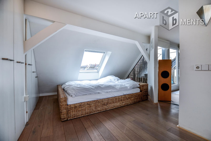 Attic loft with terrace in the Belgian Quarter in Cologne Old Town North