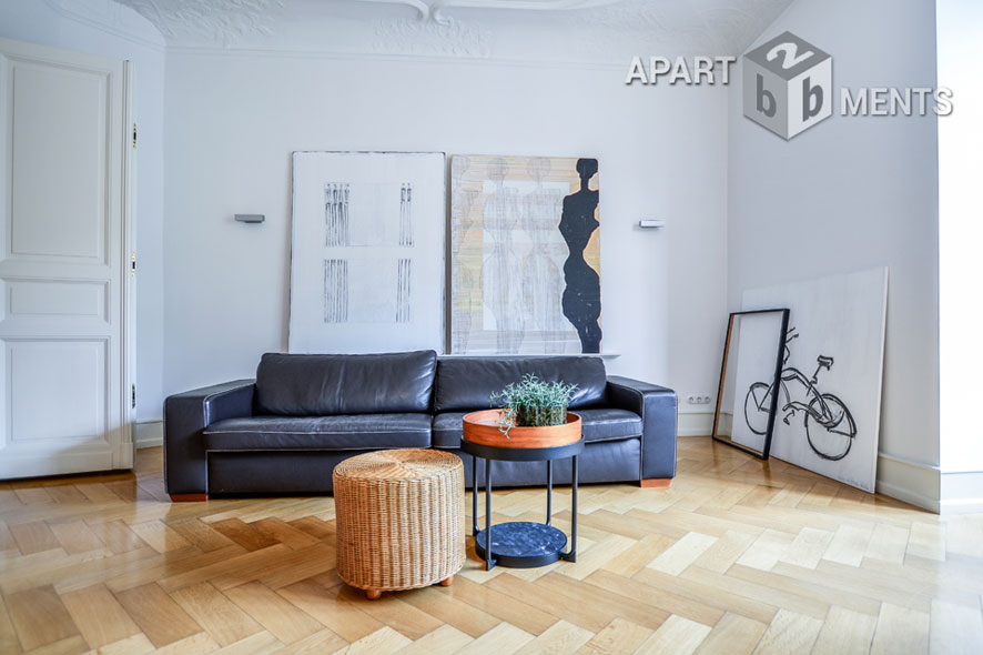 Furnished old building flat with elevator at Volksgarten in Cologne Neustadt-Süd