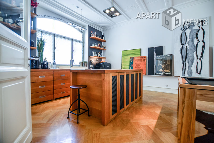 Furnished old building flat with elevator at Volksgarten in Cologne Neustadt-Süd