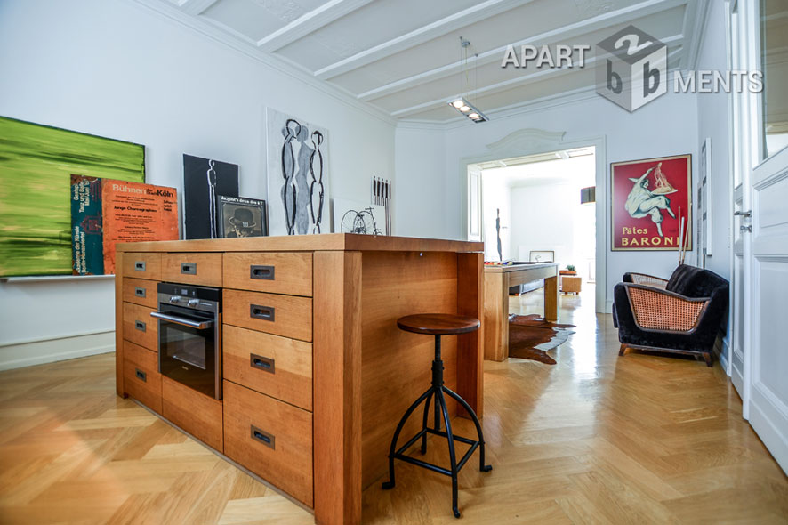 Furnished old building flat with elevator at Volksgarten in Cologne Neustadt-Süd