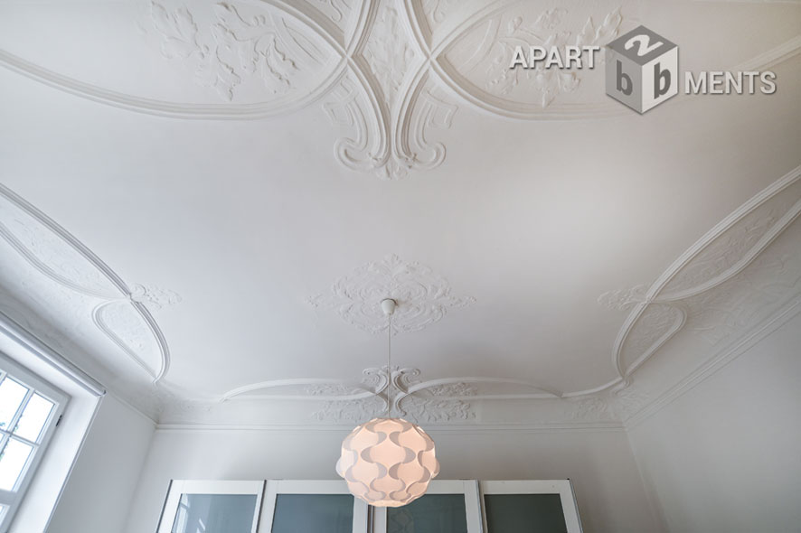 Furnished old building flat with elevator at Volksgarten in Cologne Neustadt-Süd