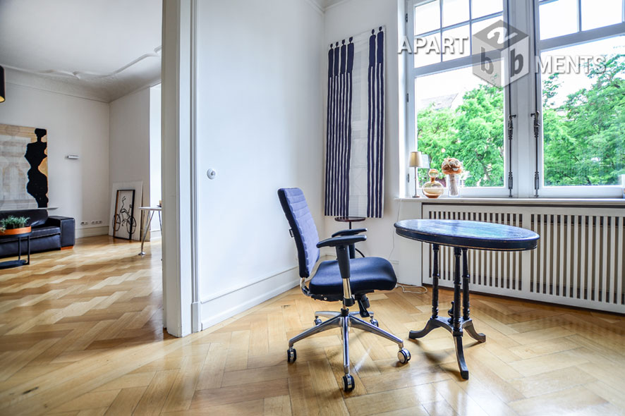 Furnished old building flat with elevator at Volksgarten in Cologne Neustadt-Süd