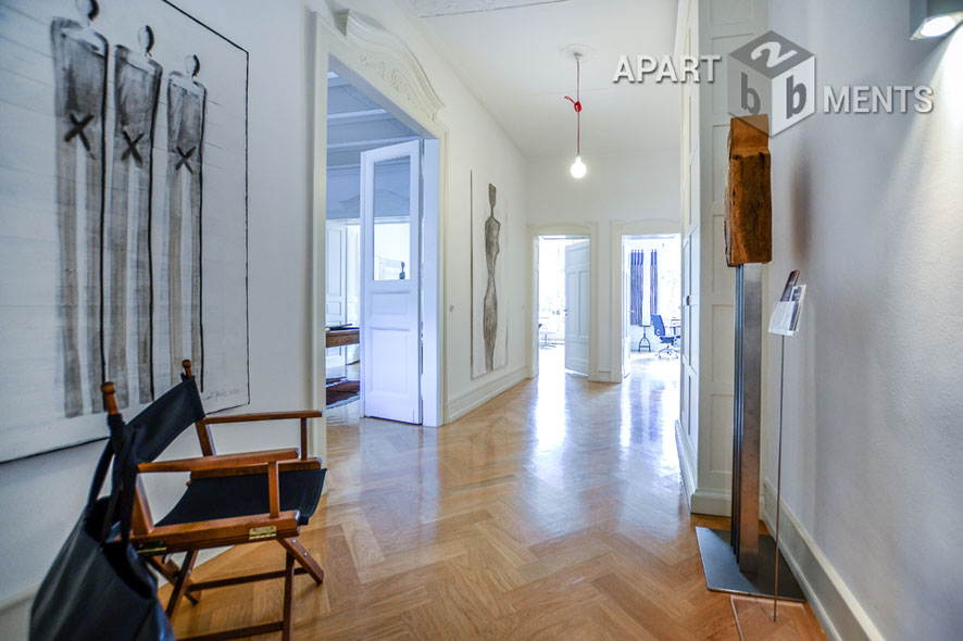 Furnished old building flat with elevator at Volksgarten in Cologne Neustadt-Süd
