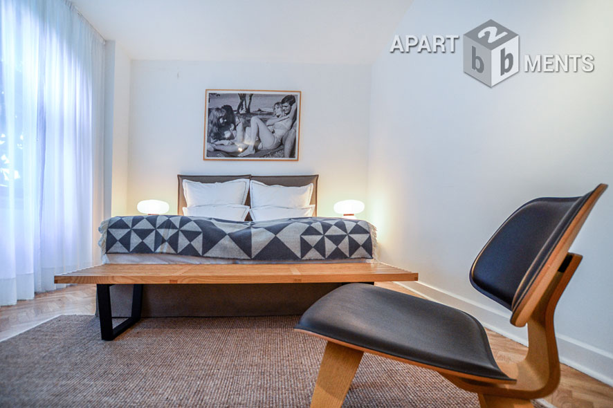Luxurious modernly furnished 2-room city apartment in the heart of center of Cologne in Old Town North