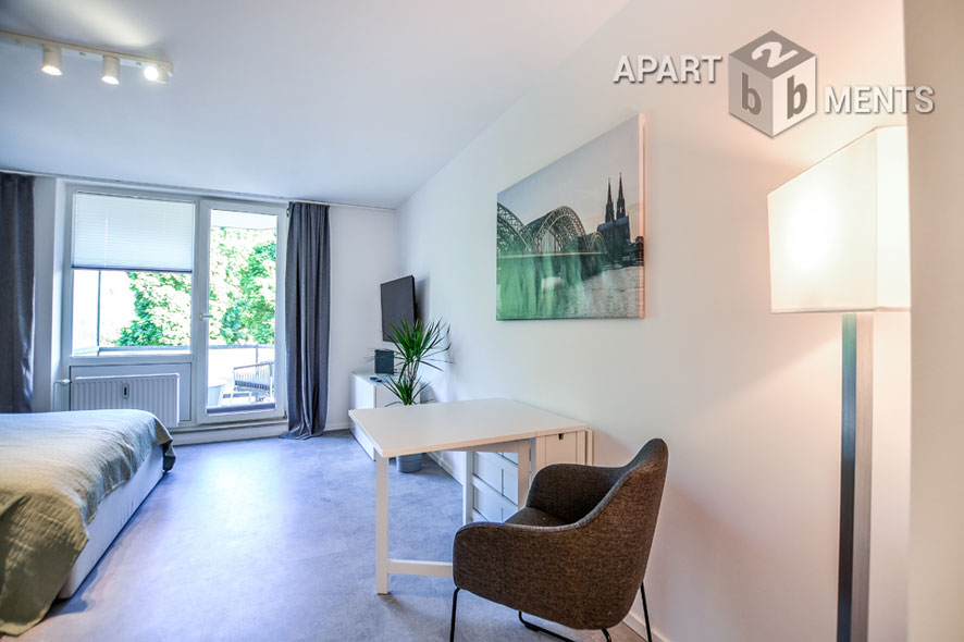 Modern furnished apartment with balcony in Cologne-Sülz