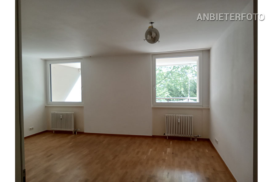 Renovierte 3-Zimmer-Wohnung mit neuer hochwertiger Einbauküche und 2 Balkonen in Köln-Weiden