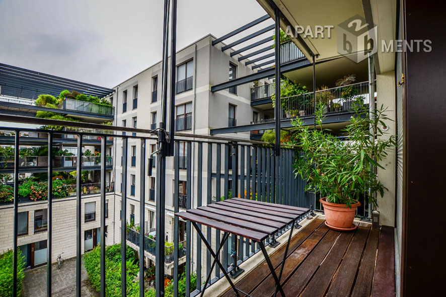 Furnished high-quality 3-room apartment with 2 bathrooms and balcony in Cologne-Lindenthal