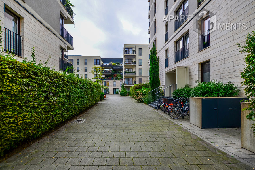 Furnished high-quality 3-room apartment with 2 bathrooms and balcony in Cologne-Lindenthal