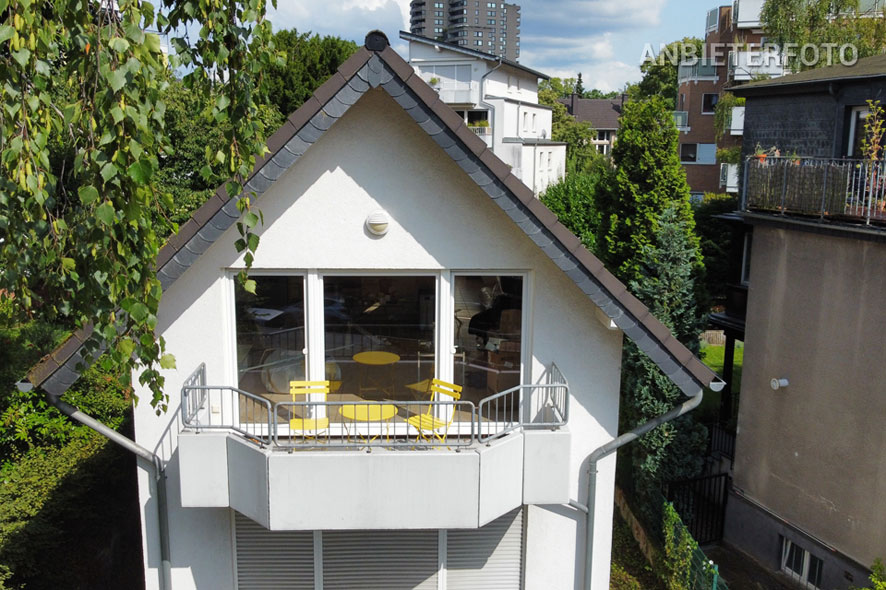 Möblierte Wohnung mit Balkon im Kölner Villen-Viertel in Köln-Neustadt-Nord