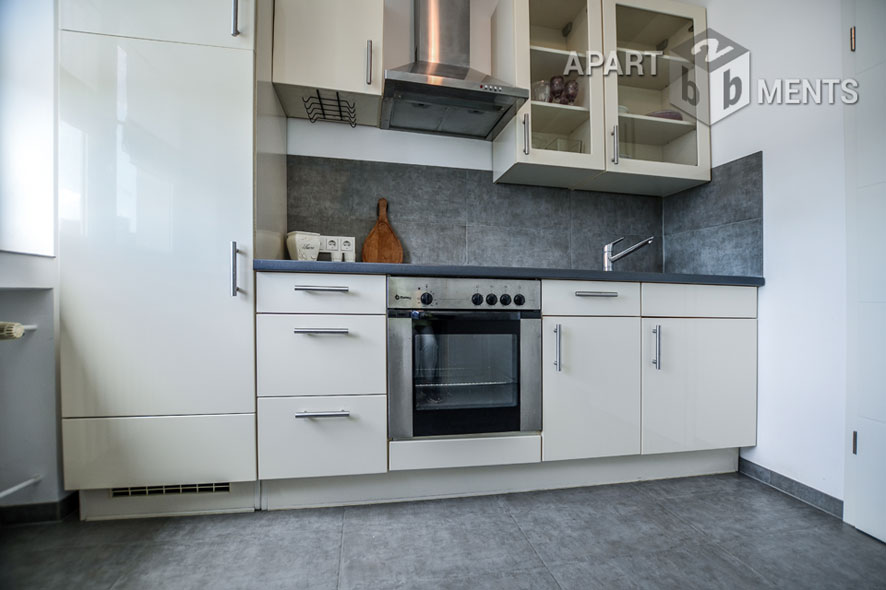 Modern furnished and quiet apartment with balcony in Cologne-Deutz