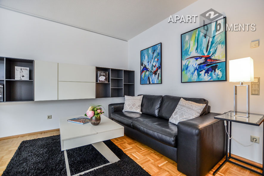 Möbliertes Cityapartment mit Balkon in Köln-Altstadt-Nord-Friesenviertel