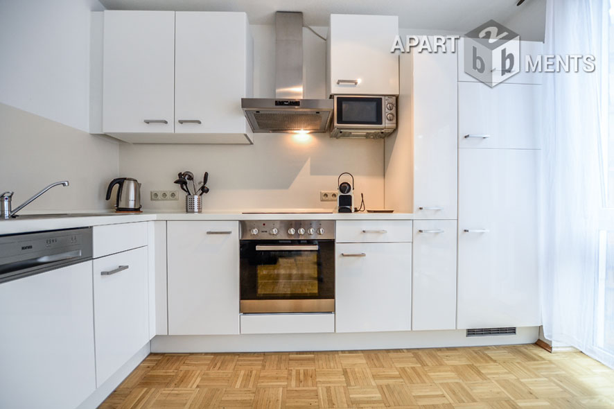 Möbliertes Cityapartment mit Balkon in Köln-Altstadt-Nord-Friesenviertel