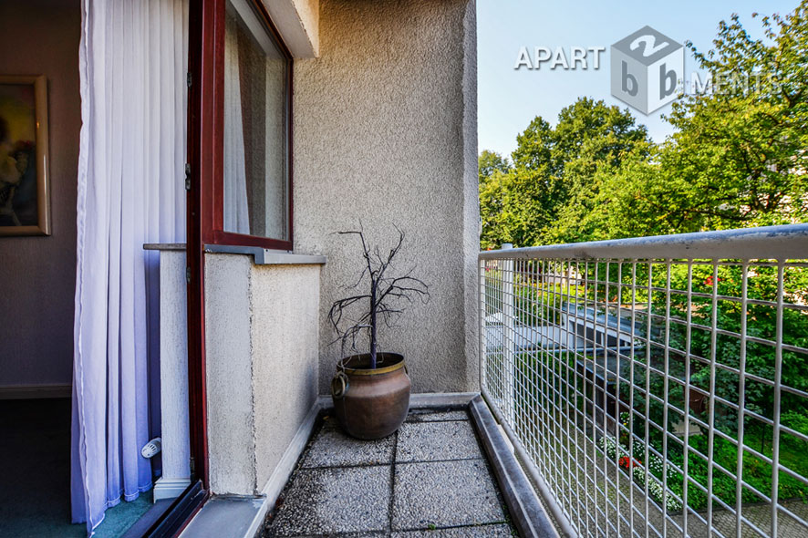 Furnished 3-room apartment with balcony in Cologne-Riehl