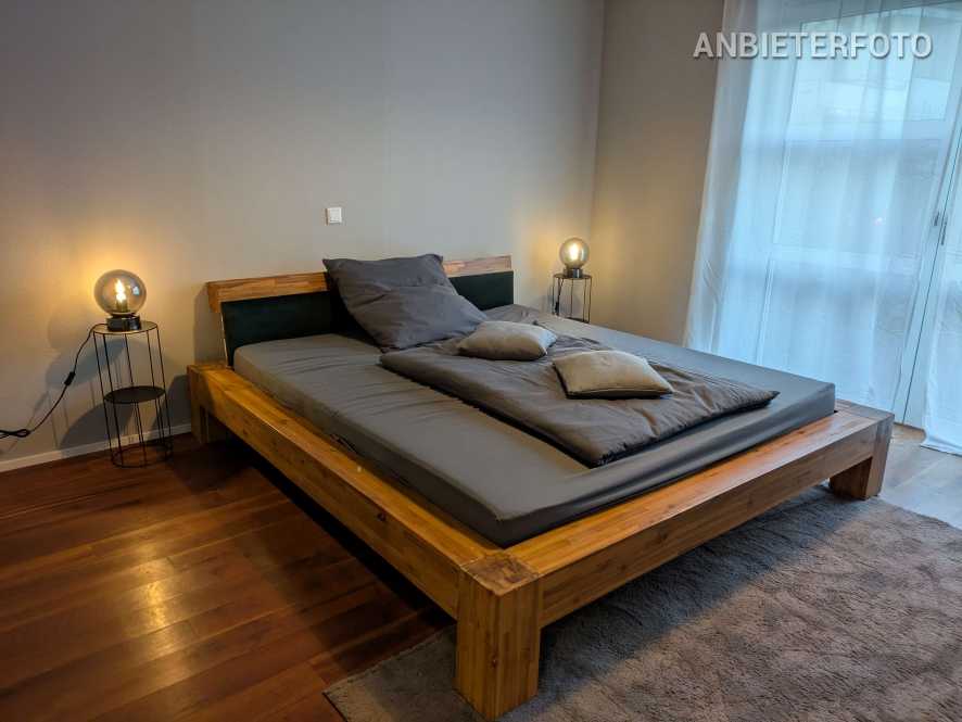 Möblierte Wohnung mit Gartenterrasse in Köln-Poll