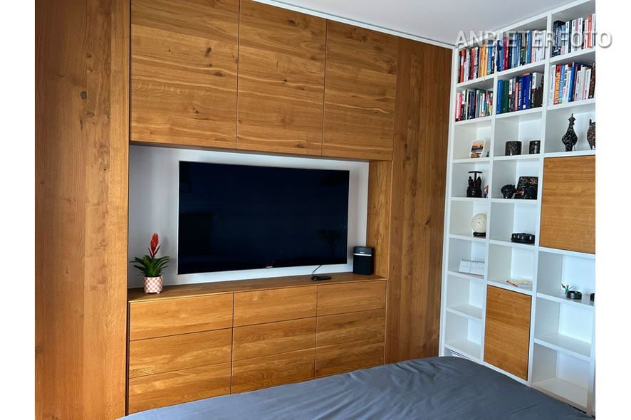 Modern möblierte Wohnung in außergewöhnlicher Wohnanlage in Köln-Altstadt-Nord