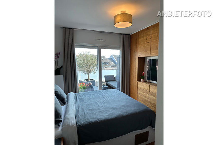 Modern möblierte Wohnung in außergewöhnlicher Wohnanlage in Köln-Altstadt-Nord