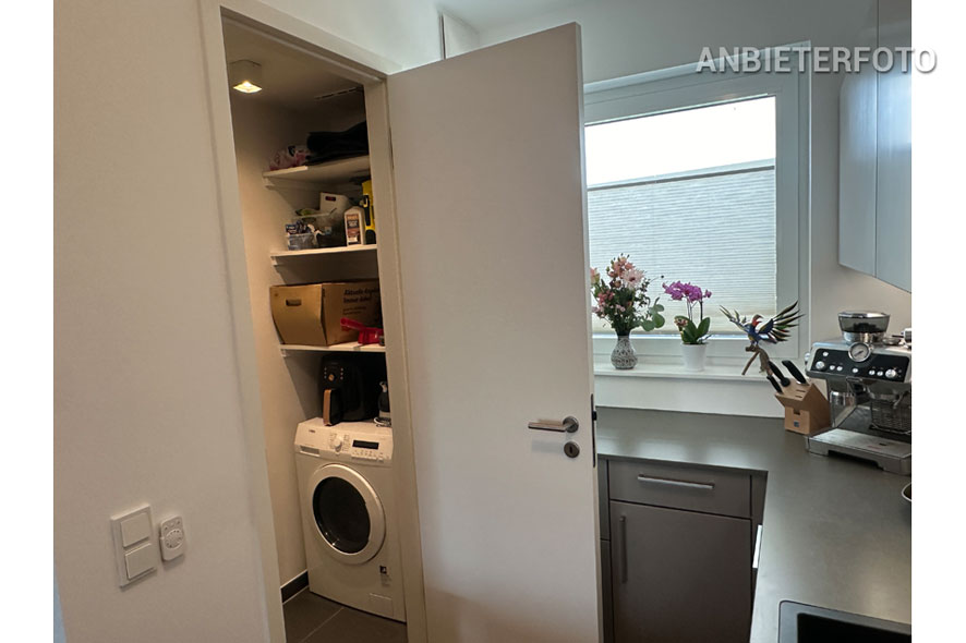 Modern möblierte Wohnung in außergewöhnlicher Wohnanlage in Köln-Altstadt-Nord