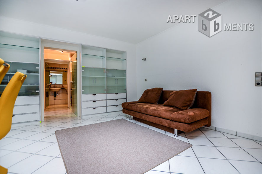 Möblierte Wohnung mit Terrasse in Köln-Riehl