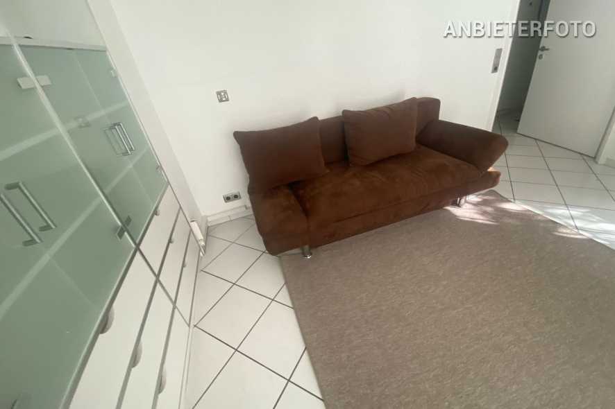 Furnished apartment with terrace in Cologne-Riehl